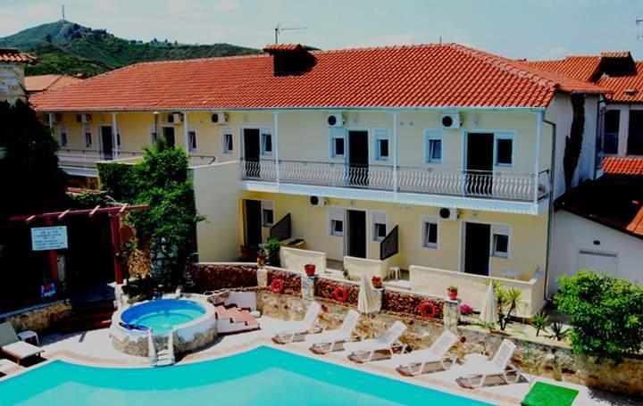 Vila Philoxenia Plaza Pefkohori Apartmani Club Paradiso